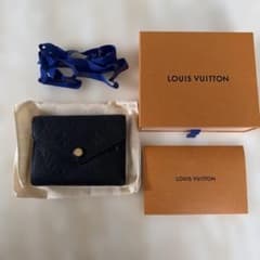 LOUIS VUITTON ポルトフォイユ・ゾエ 三つ折り財布のサムネイル
