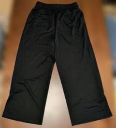 ブラックパンツ スリット入り【Lサイズ】のサムネイル