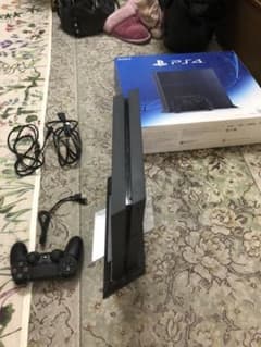PS4 CHU-1200A BO1  本体　動作確認済みのサムネイル