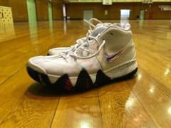 値引き！ NIKE KYRIE 4 EPのサムネイル