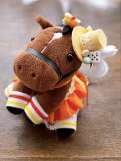 アイドルホース　ドレスのサムネイル