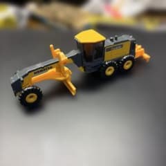 トミカ コマツ モーターグレーダー GD675のサムネイル