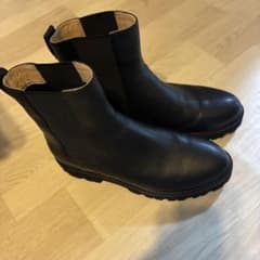 定価19910サイドゴアブーツ‼️革ブーツ！北欧くらしの道具店‼️美品25.5㎝のサムネイル
