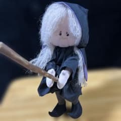 ハンドメイド人形魔女のおばあちゃん - メルカリ