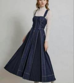 美品　匿名配送　CASA FLINE フロントホックデニムロングワンピースのサムネイル