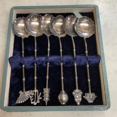 純銀（sterling silver)のスプーンのサムネイル