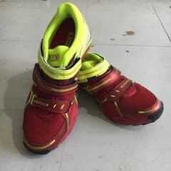 asics トレーニングシューズのサムネイル