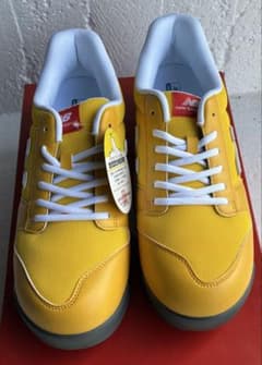 New Balance イエロー スニーカー　28㎝