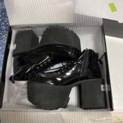 ヨースケ厚底ブーツのサムネイル