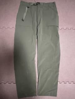 UNIQLO ギアパンツ オリーブ M 479029のサムネイル