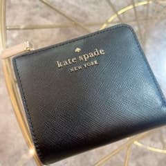 spade ケイトスペード 二つ折り財布のサムネイル