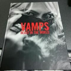 VAMPS写真集、L'Arc～en～Ciel本　The hydeのサムネイル