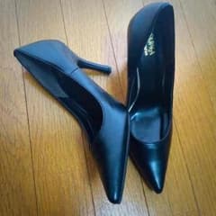ポインテッドヒールパンプスのサムネイル