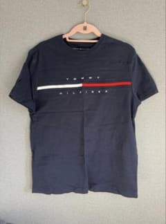 TOMMY HILFIGER ネイビー Tシャツのサムネイル