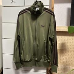 adidas トラックジャケットのサムネイル