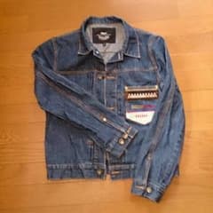 胸ポケットの刺繍が可愛いメンズのGジャンのサムネイル