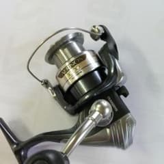 ☆お値下げ中☆　シマノ リ－ル　AERNOS1000のサムネイル