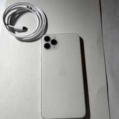 iPhone 11 Pro Maxシルバー　アダプタとイヤホン無SIMロックなし iPhone 11 Pro Maxシルバー アダプタとイヤホン無SIMロックなし - メルカリ