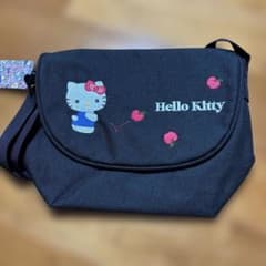 新品未使用　Hello Kitty 刺繍 メッセンジャーバッグのサムネイル