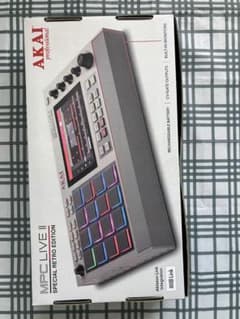 AKAI MPC LIVE2 SPECIAL RETRO EDITIONのサムネイル