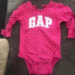 GAP 肌着 ロンパースのサムネイル