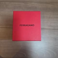 FERRAGAMO 赤 ギフトボックスのサムネイル