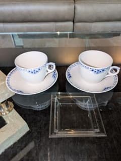 ロイヤルコペンハーゲン　ティーカップ2セット　デンマーク製一級品 ROYAL COPENHAGEN (ロイヤル・コペンハーゲン) カップ&ソーサー 1985