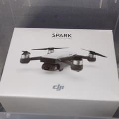 寺岡様　専用　SPARK FIY More Combo　新品 DJI ドローンのサムネイル
