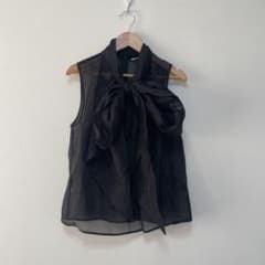 H&M トップスのサムネイル