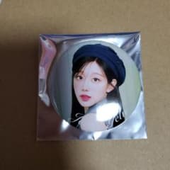 冬の国のLOVELYZ4 イェイン 缶バッジのサムネイル