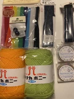 手芸用品　8個セットのサムネイル