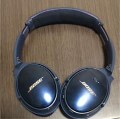 BOSE Quiet Comfort35 ワイヤレスヘッドホン紺色のサムネイル