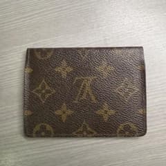 LOUIS VUITTON モノグラム パスケース 定期入れ　値下げ中のサムネイル