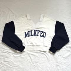【MILKFED.】ミルクフェド　ロゴ スウェット オフショルダーショート丈のサムネイル