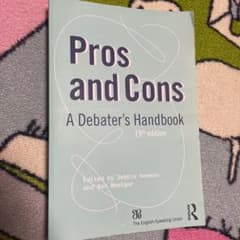 Pros and Cons: A Debaters Handbookのサムネイル