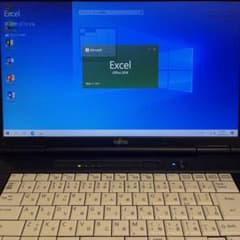 富士通 LIFEBOOK A572/Fのサムネイル