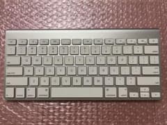 アップル　ワイヤレスキーボード　 A1314のサムネイル