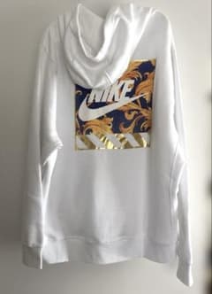 NIKE パーカー ホワイト ゴールドのサムネイル
