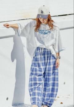 ニコアンド てぃらチェックゆるパンツ　パンツ　Lのサムネイル