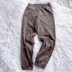 美品 ユニクロ ジョガーパンツ アクティブストレッチ 軽量 ウエストゴム