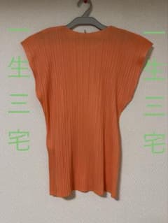 イッセミヤケ PLEATS PLEASE オレンジ色 ノースリーブ - メルカリ