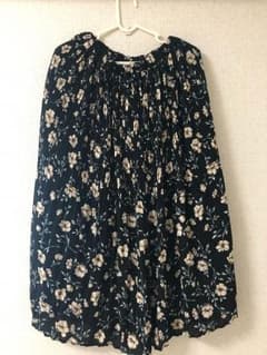 ローリーズファーム 花柄 スカートのサムネイル