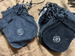 スターリンギア巾着スエード小物入れ 黒色 複数セット スターリンギア巾着スエード小物入れ 黒色 複数セット - メルカリ
