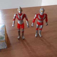 帰ってきたウルトラマン+ゾフィー　フィギュアのサムネイル