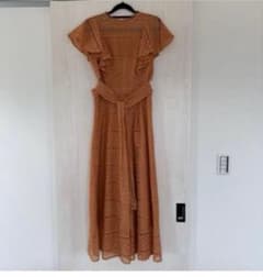 結婚式　お呼ばれドレス　オレンジのサムネイル