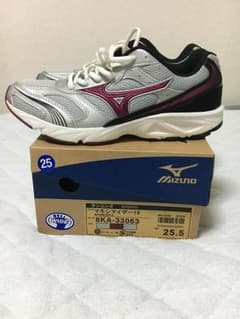 MIZUNO ランニング シューズのサムネイル