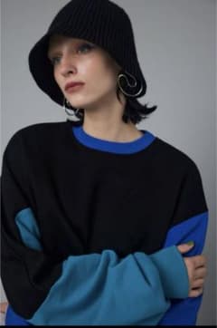 HeRIN.CYE Asymmetry boy friend topsのサムネイル