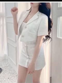 新品未使用】  韓国　服　レディース　ツイードセットアップのサムネイル
