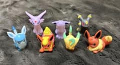 ポケモン指人形イーブイ　エーフィ　ブラッキー　ブースター　リーフィア　グレイシアのサムネイル