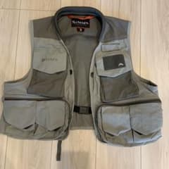 SIMMS フィッシングベストSサイズ - メルカリ